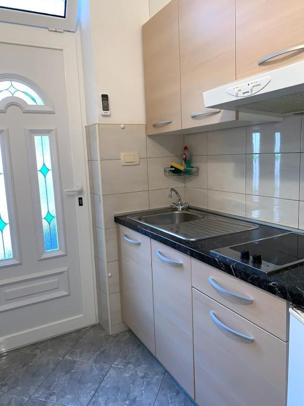 Apartments Center Baška Voda Екстериор снимка