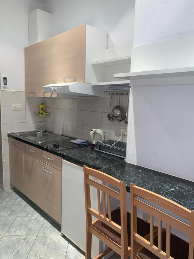 Apartments Center Baška Voda Екстериор снимка