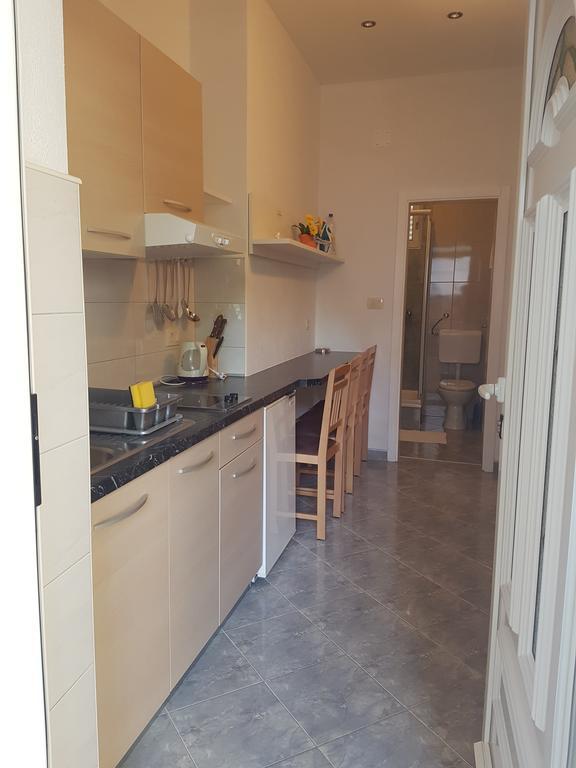 Apartments Center Baška Voda Екстериор снимка