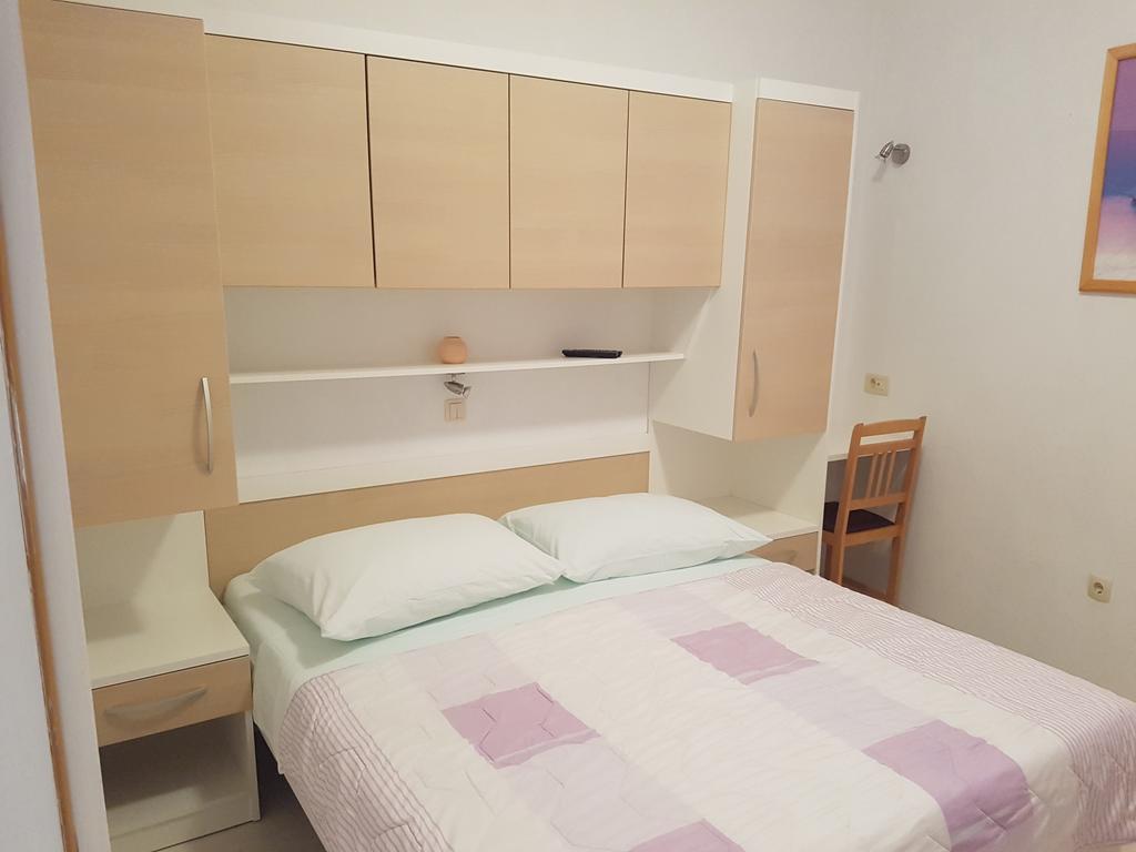 Apartments Center Baška Voda Екстериор снимка