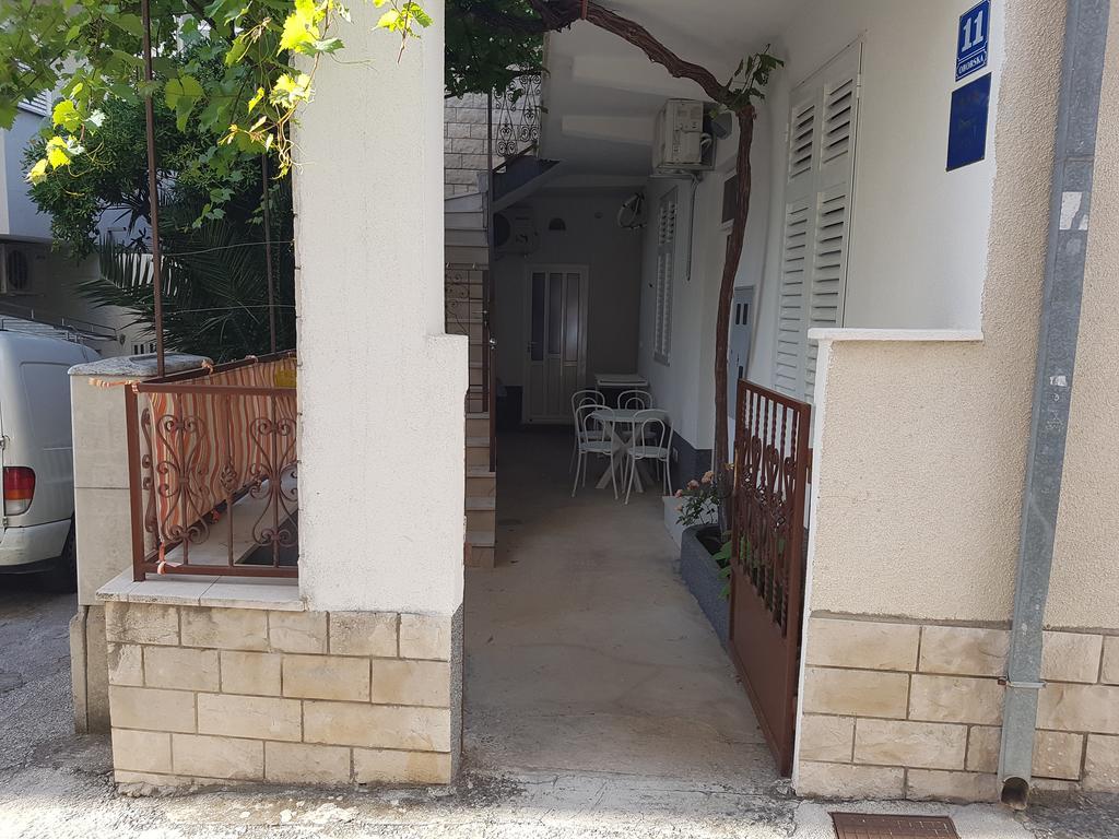 Apartments Center Baška Voda Екстериор снимка